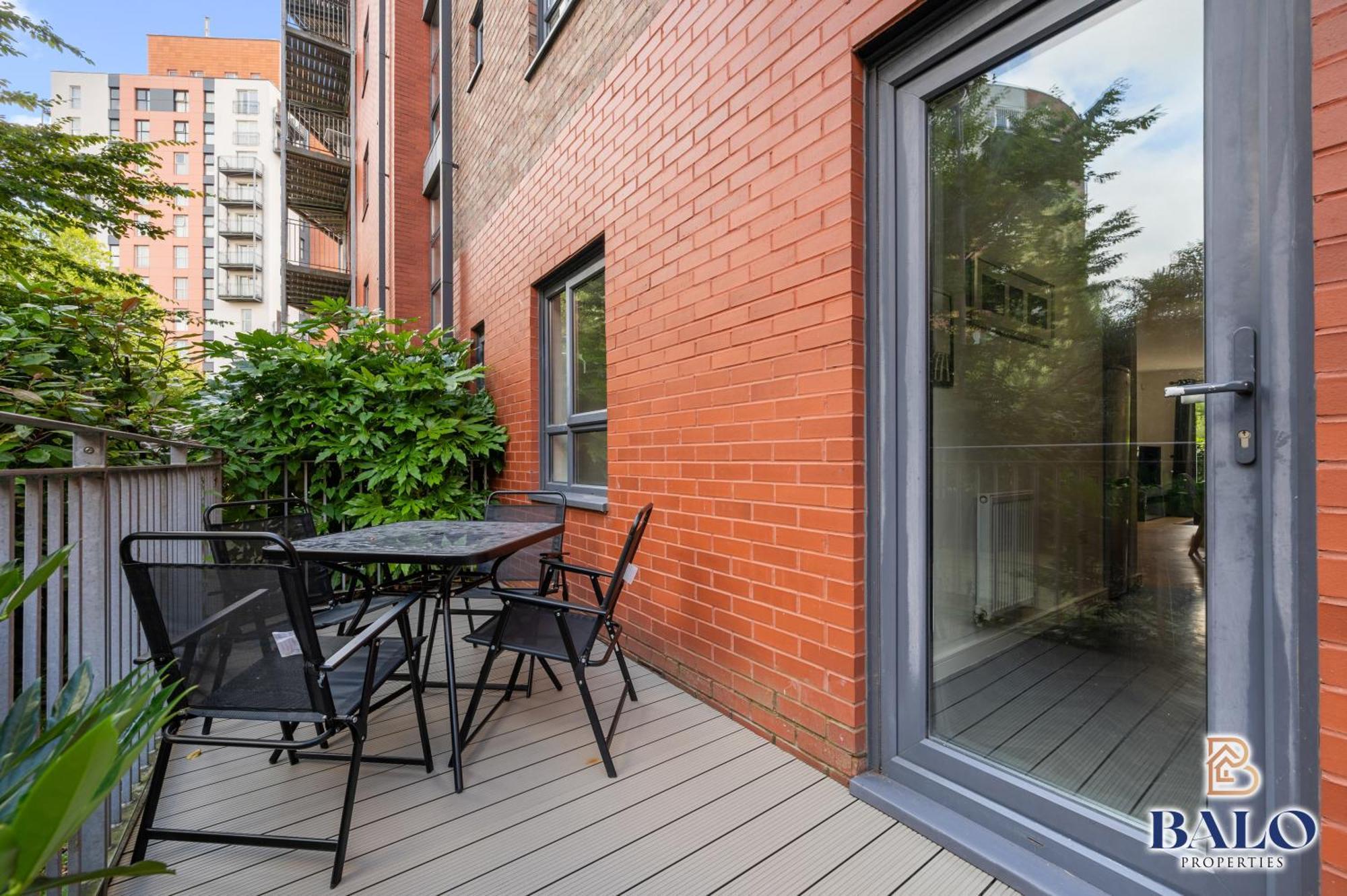 Modern Spacious 2Bedroom Apartment Great! Location By Etihad Mancity Stadium& Coop Live Arena Manchester Extérieur photo